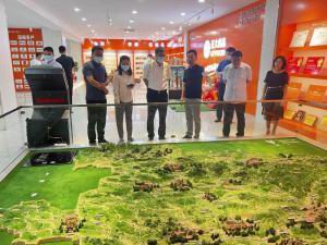 洛陽市市委常委、宣傳部長王飛蒞臨洛陽正大調(diào)研